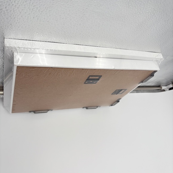 NWOT White Shadow Box Picture Frame With Hangers - Picture 4 of 4